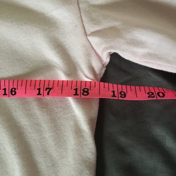 💖VS PINK Laced-Up Long sleeve Tee - Picture 6 of 8